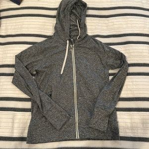 Vuori women’s halo performance hoodie size S
